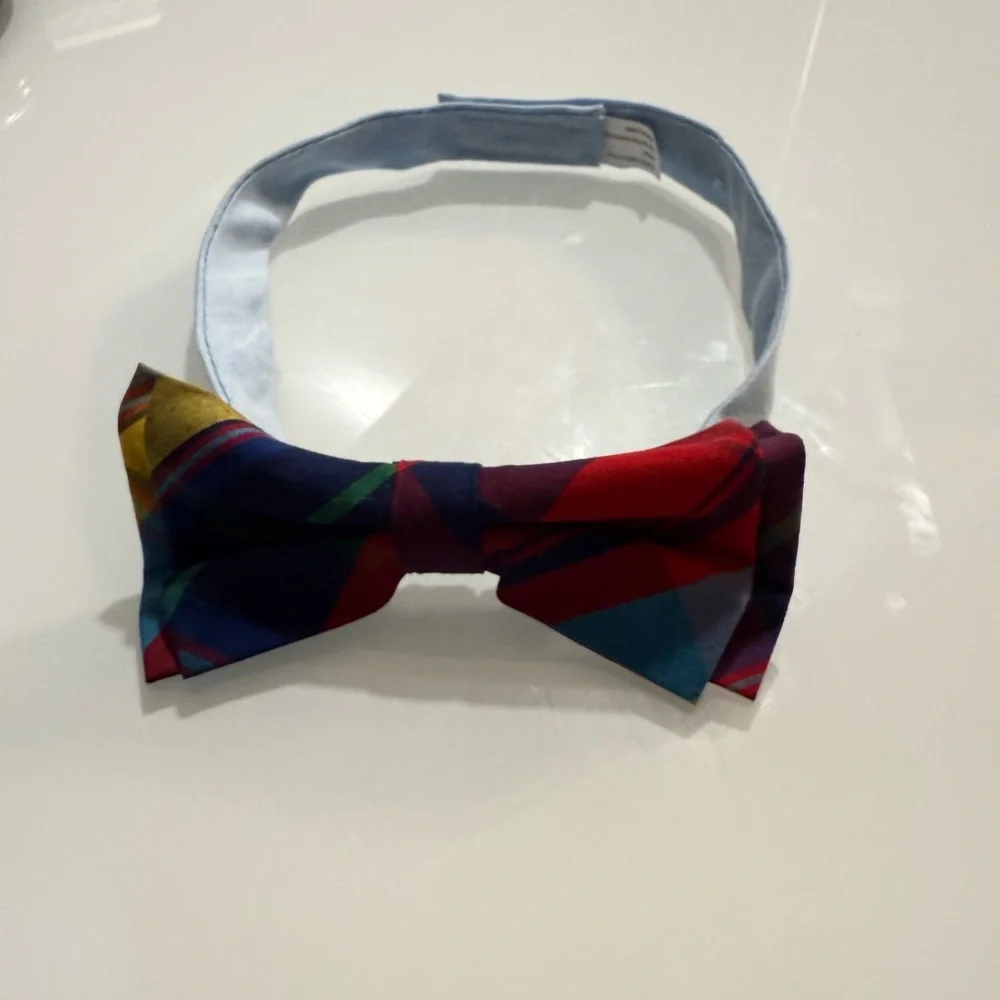 Nautica Boy’s Pre-Tied Bowtie Bow Tie Red Blue Plaid